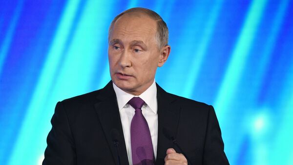 Президент РФ В. Путин принял участие в итоговой сессии Международного дискуссионного клуба Валдай - Sputnik Mundo