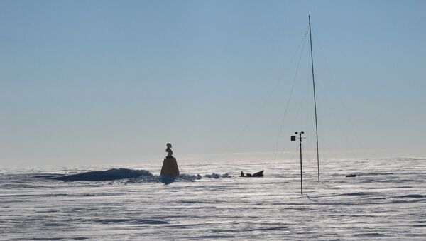 El busto de Vladímir Lenin en el Polo Sur de Inaccesibilidad - Sputnik Mundo