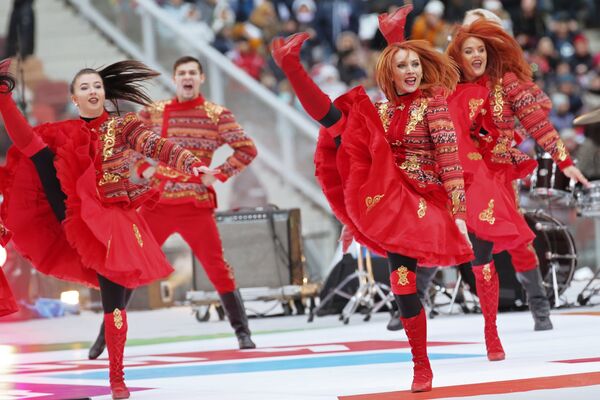 Conciertos y trajes tradicionales: así celebra Rusia el Día de la Unidad Nacional - Sputnik Mundo
