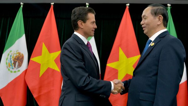 El presidente de México, Enrique Peña Nieto, y su homólogo vietnamita, Tran Dai Quang - Sputnik Mundo