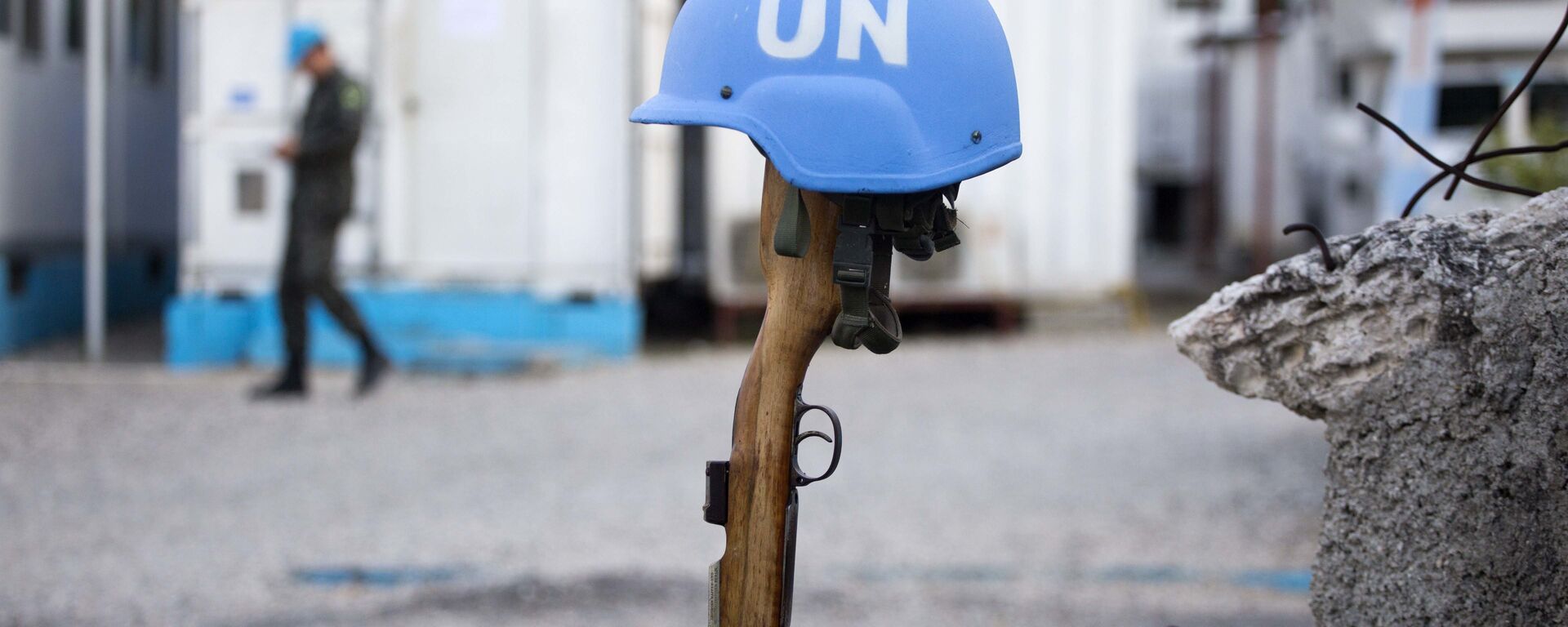 Un casco azul de una misión de paz de la ONU (archivo) - Sputnik Mundo, 1920, 10.09.2022