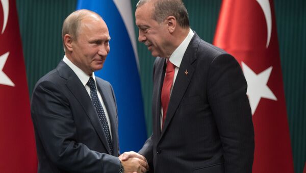Presidente de Rusia, Vladímir Putin, y presidente de Turquía, Recep Tayyip Erdogan (archivo) - Sputnik Mundo