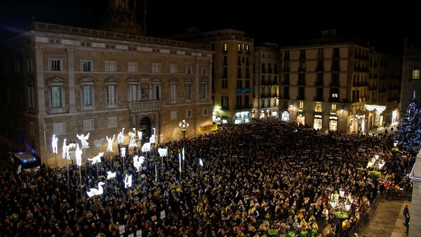 Manifestación en la Plaça Sant Jaume de Barcelona (archivo) - Sputnik Mundo