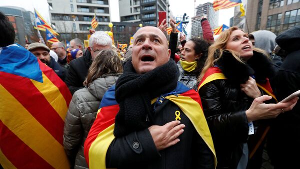Manifestaciones en favor del independentismo catalán en Bruselas - Sputnik Mundo