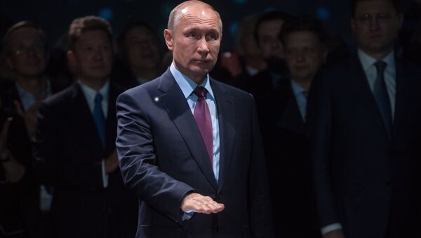 Vladímir Putin, presidente de Rusia, da salida al cargamento de GNL de la compañía Yamal SPG - Sputnik Mundo
