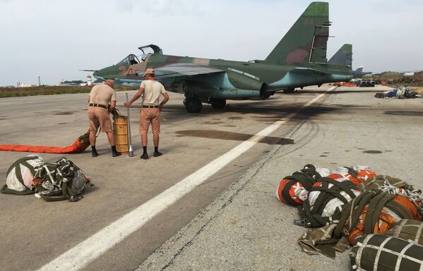 Dos años de lucha contra el 'califato': la operación de las Fuerzas Aeroespaciales rusas en Siria - Sputnik Mundo