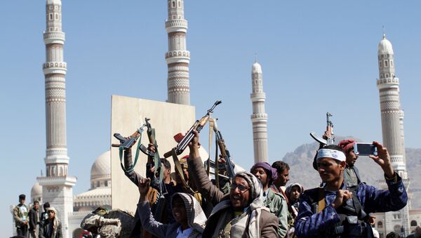Los rebeldes hutíes en Yemen - Sputnik Mundo