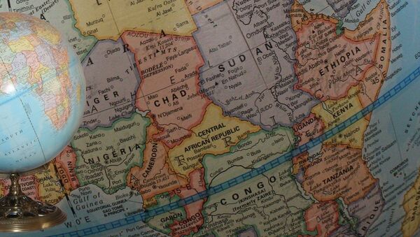El globo y mapa de África - Sputnik Mundo