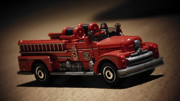 Un modelo de camión de bomberos (imagen referencial) - Sputnik Mundo