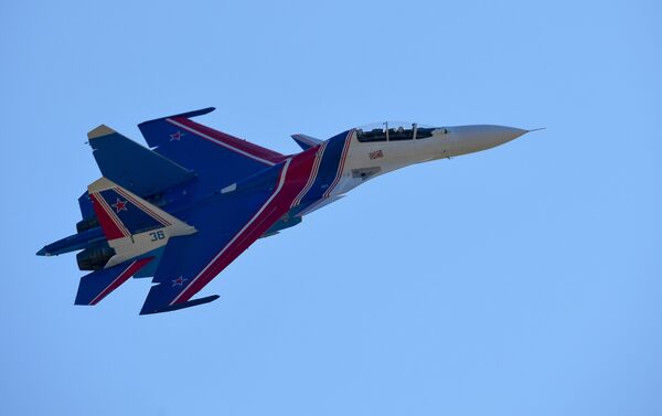 Los cazas Su-30SM son también las máquinas manejadas por el legendario grupo de acrobacias aéreas Russkie Vitiazi.  - Sputnik Mundo