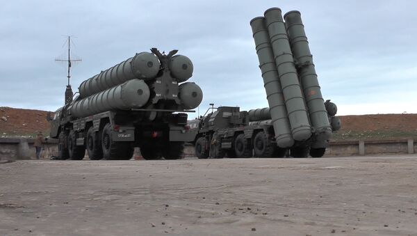 A la defensa de Rusia: una nueva tanda de S-400 entra en servicio en Crimea - Sputnik Mundo