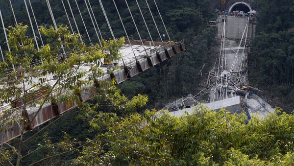 Puente caído en Colombia - Sputnik Mundo
