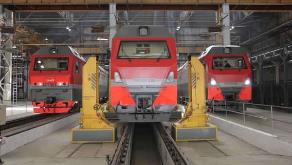 Locomotoras eléctricas producidas por la compañía rusa Sinara y la empresa alemana Siemens AG (archivo) - Sputnik Mundo