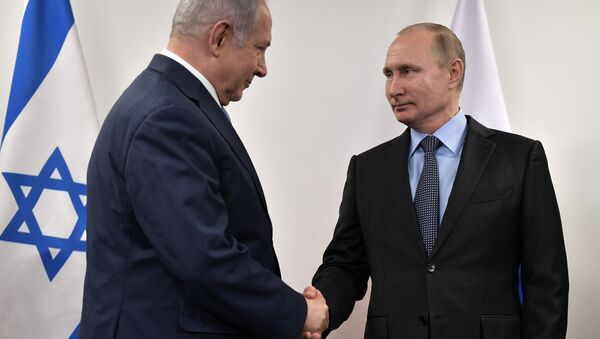 El presidente de Rusia, Vladímir Putin y el primer ministro de Israel, Benjamín Netanyahu - Sputnik Mundo