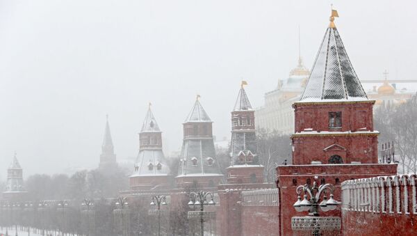 Una nevada en Moscú, Rusia - Sputnik Mundo