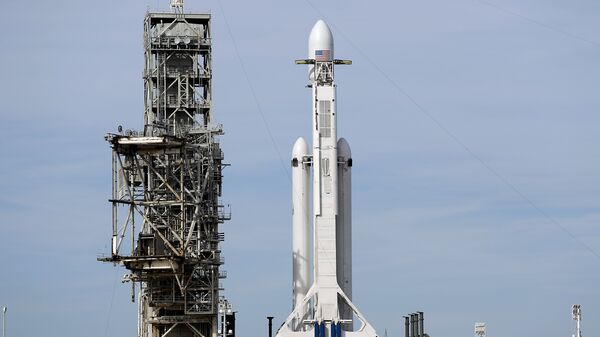 El cohete Falcon Heavy - Sputnik Mundo