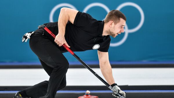 Alexandr Krushelnitski, deportista ruso durante el partido de Curling entre Rusia y Noruega (JJOO-2018 en Pyeongchang) - Sputnik Mundo