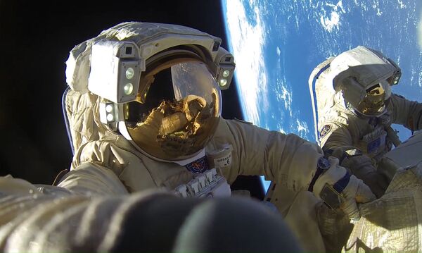 Misiles, atletas y cosmonautas: así ha sido febrero en imágenes - Sputnik Mundo