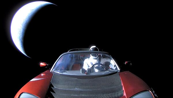 El Tesla Roadster en el espacio - Sputnik Mundo