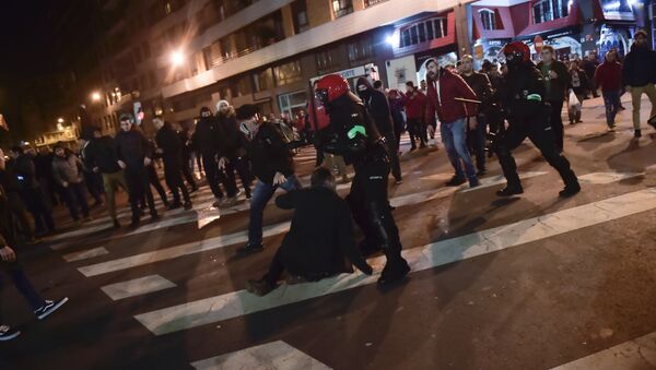 Enfrentamientos en Bilbao - Sputnik Mundo