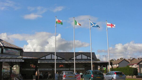 Las banderas de Gales, Irlanda, Escocia e Inglaterra - Sputnik Mundo