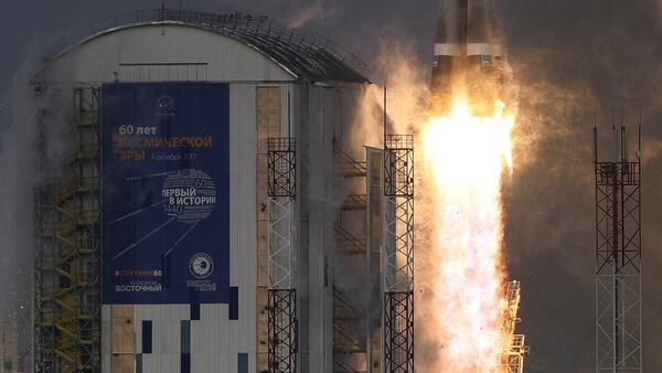 El cohete portado Soyuz-2.1b en el momento de despegue (archivo) - Sputnik Mundo