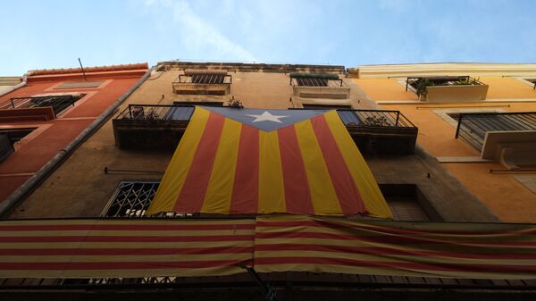 Estelada, la bandera independentista de Cataluña  - Sputnik Mundo