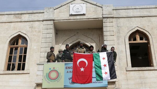 Tropas turcas y sus aliados del opositor Ejército Libre Sirio en la ciudad de Afrín - Sputnik Mundo