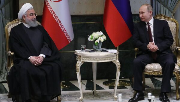 Presidente de Irán, Hasán Rohaní, y presidente ruso, Vladímir Putin - Sputnik Mundo