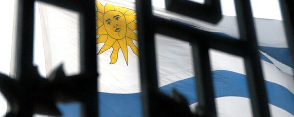 La bandera de Uruguay La bandera de Uruguay - Sputnik Mundo