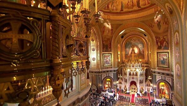 Oficio religioso de la Pascua ortodoxa en la principal catedral de Rusia - Sputnik Mundo