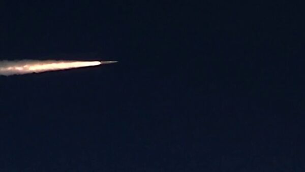 El lanzamiento del misil ruso Kinzhal (imagen ilustrativa) - Sputnik Mundo