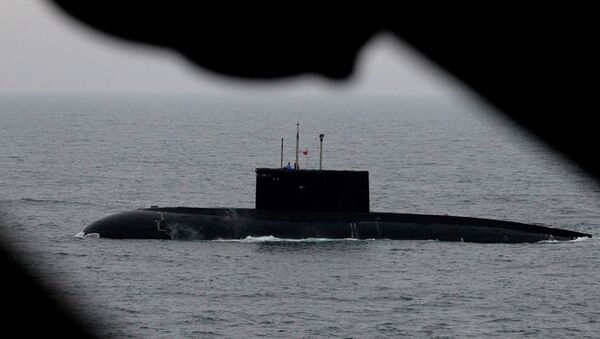 Un submarino de la clase Varshavianka - Sputnik Mundo