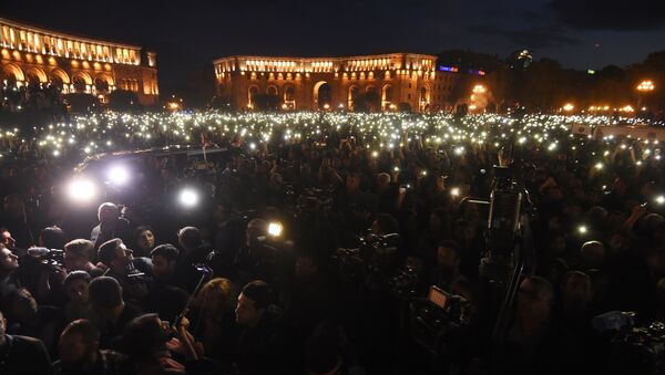 Demonstraciones en Ereván, Armenia - Sputnik Mundo