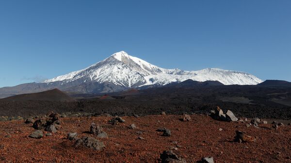 El volcán Tolbachik en Kamchatka - Sputnik Mundo