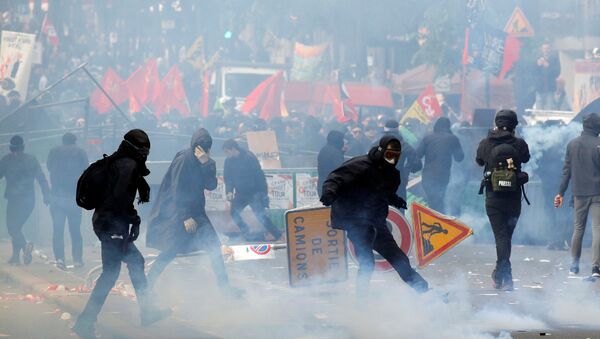Manifestación en Francia en el Día de los Trabajadores - Sputnik Mundo