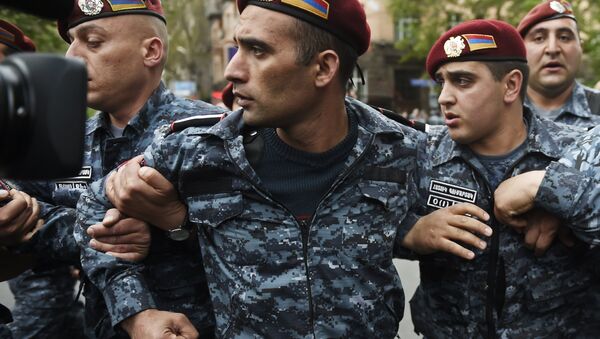 Policía de Ereván, Armenia - Sputnik Mundo