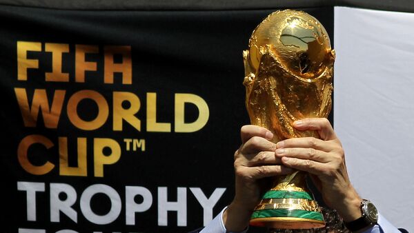 El trofeo de la Copa Mundial de fútbol - Sputnik Mundo
