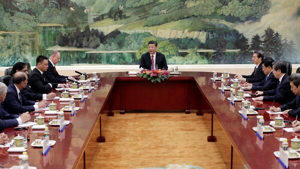El presidente chino, Xi Jinping, en pleno discurso durante la reunión de la OCS - Sputnik Mundo