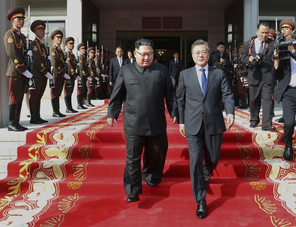 La segunda reunión de los líderes de Corea del Norte y del Sur - Sputnik Mundo