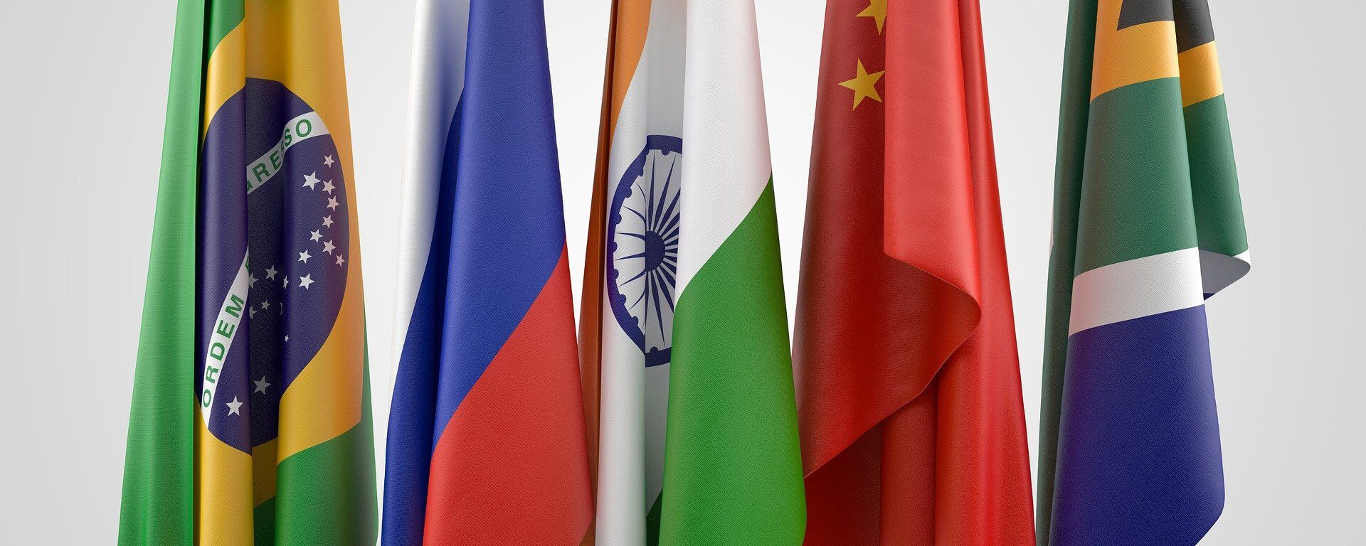 Banderas de los países BRICS: Brasil, Rusia, India, China y Sudáfrica  - Sputnik Mundo, 1920, 11.08.2022