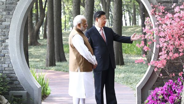 Primer ministro de la India, Narendra Modi, y presidente de China, Xi Jinping - Sputnik Mundo