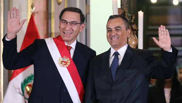 Martín Vizcarra, presidente de Perú, y Carlos Oliva, nuevo ministro de Economía y Finanzas - Sputnik Mundo