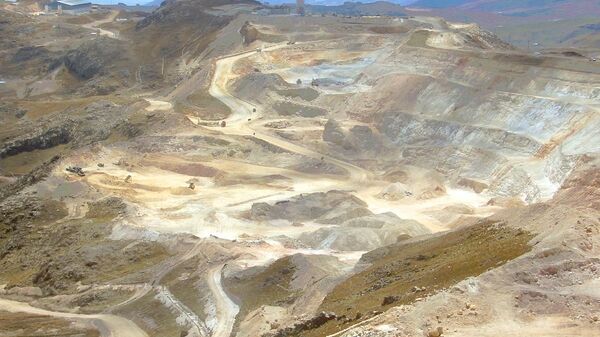 Mina de oro en Perú - Sputnik Mundo