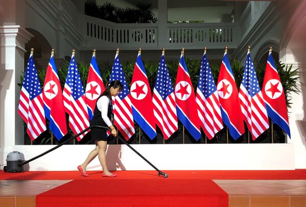 Los momentos más memorables de la histórica cumbre entre Trump y Kim - Sputnik Mundo