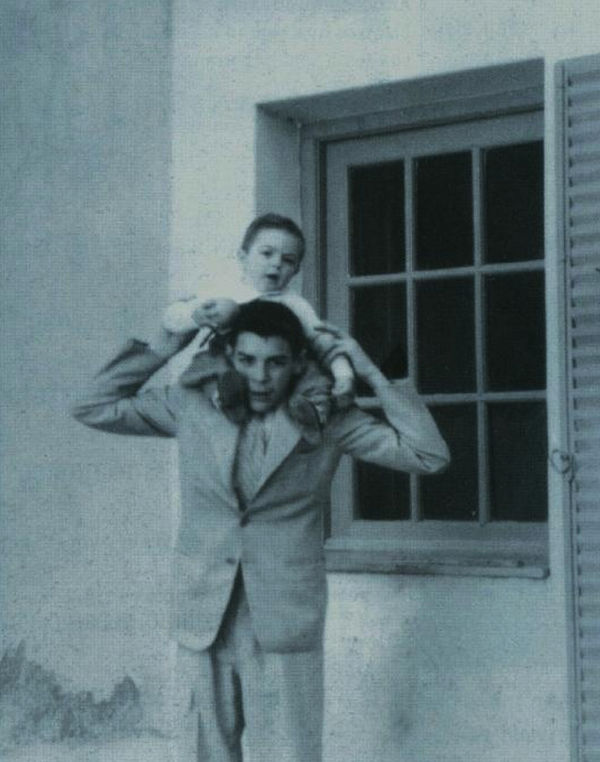 Ernesto Che Guevara junto a su hermano menor, Juan Martín Guevara Ernesto Che Guevara junto a su hermano menor, Juan Martín Guevara - Sputnik Mundo