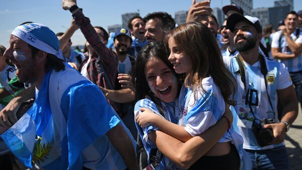 Los hinchas argentinos durante el Mundial de Rusia - Sputnik Mundo