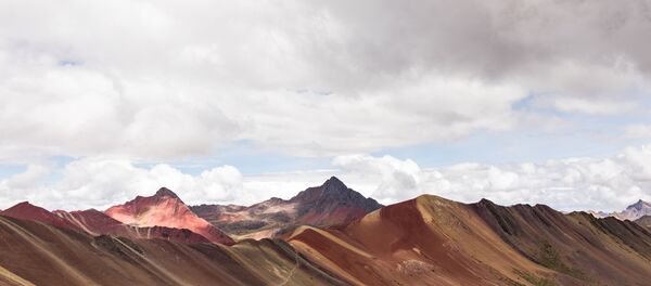 Vinicunca: Montaña Arcoiris Vinicunca: Montaña Arcoiris - Sputnik Mundo