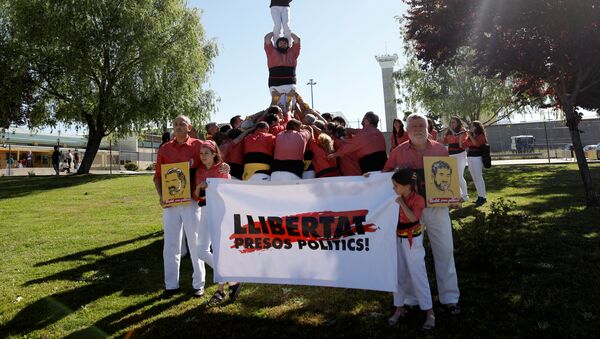 Los catalanes reclaman libertad para los presos políticos - Sputnik Mundo
