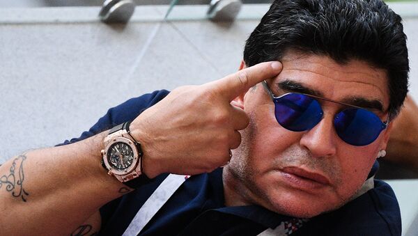 Diego Maradona durante el Mundial 2018 - Sputnik Mundo